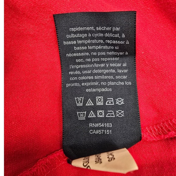 Tommy Hilfiger Red Knit Tops Bundle 2pcs Small coastal‎ Preppy Sporty  Casual - Picture 9 of 11